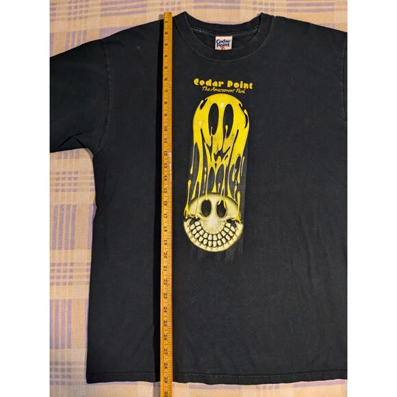 Vtg Cedar Point 90s Y2k Roller Coaster Smiley Face Skull Melt Graphic T Shirt - Picture 6 of 6